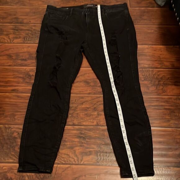 Torrid Black Distressed Ripped Bombshell Skinny Jeans - Picture 5 of 14